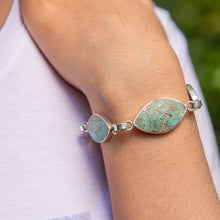 Cargar imagen en el visor de la galería, PULSERA REVERSIBLE DE PLATA CON LAPISLÁZULI Y CRISOPRASA