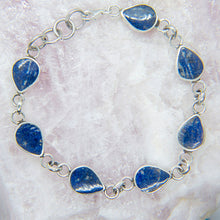 Cargar imagen en el visor de la galería, PULSERA REVERSIBLE DE PLATA LAPISLÁZULI Y CRISOCOLA
