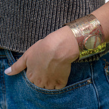 Cargar imagen en el visor de la galería, BRAZALETE DE BRONCE Y ÓNIX