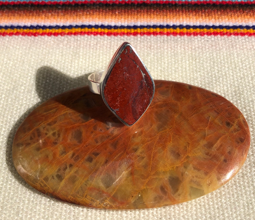 ANILLO DE PLATA Y JASPE