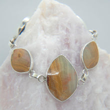 Cargar imagen en el visor de la galería, PULSERA REVERSIBLE DE PLATA LAPISLÁZULI Y ONIX
