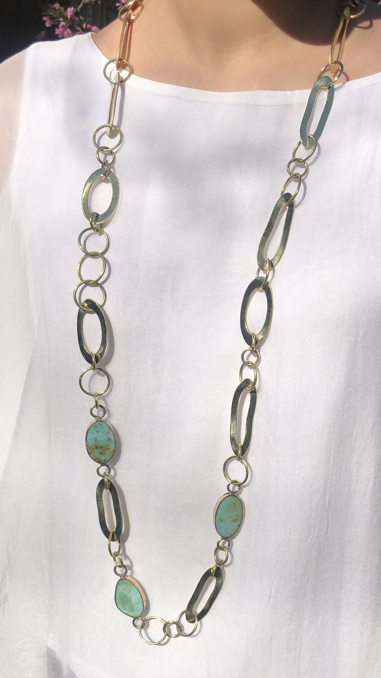 Collar de bronce con 3 piedras de Crisoprasa