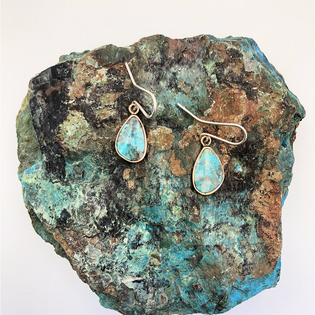 Aros de cobre y crisocola