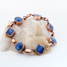 Cargar imagen en el visor de la galería, PULSERA REVERSIBLE DE COBRE CON PIEDRA CRUZ Y LAPISLAZULI
