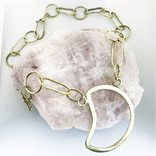 Cargar imagen en el visor de la galería, COLLAR DE BRONCE Y LUNA
